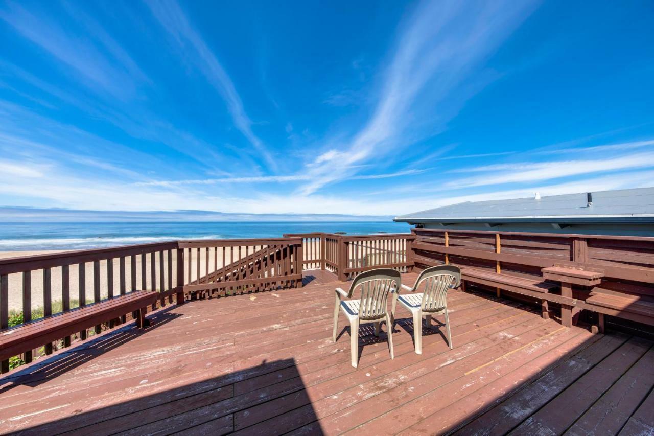 Lincoln City Beach Front Vacation Rental エクステリア 写真